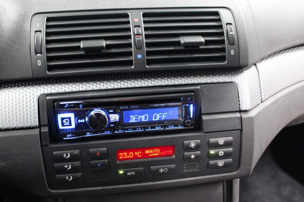 1-DIN Autoradio-Einbau BMW E46